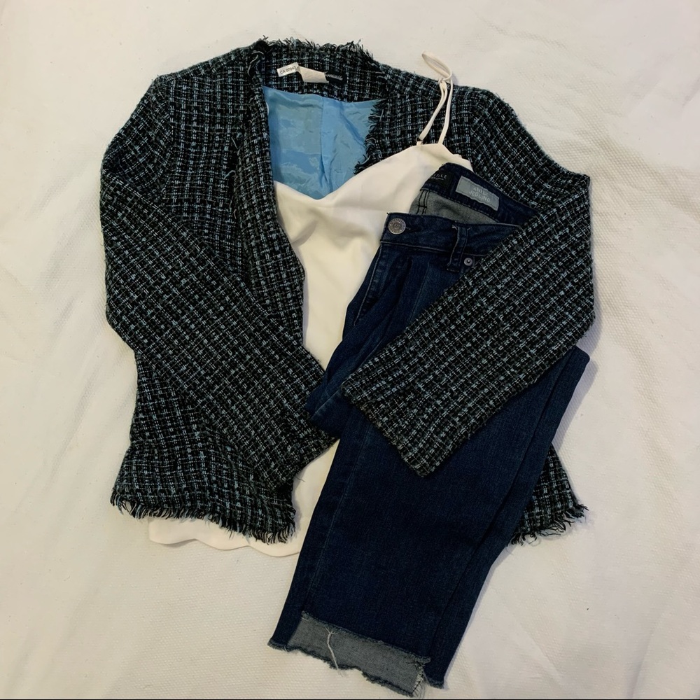 🧡3/$30 Blue light weight jacket blazer | Size 6
